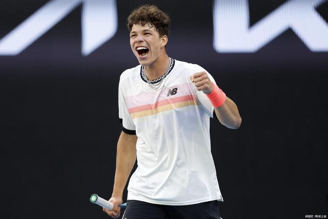 有的则在接 有的则在接