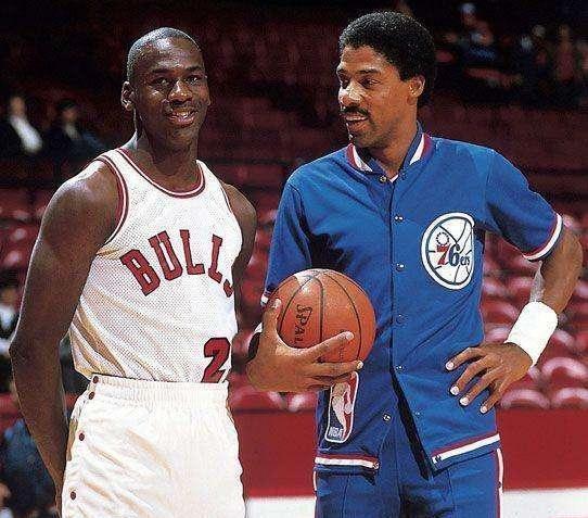 折射出了一 折射出了一